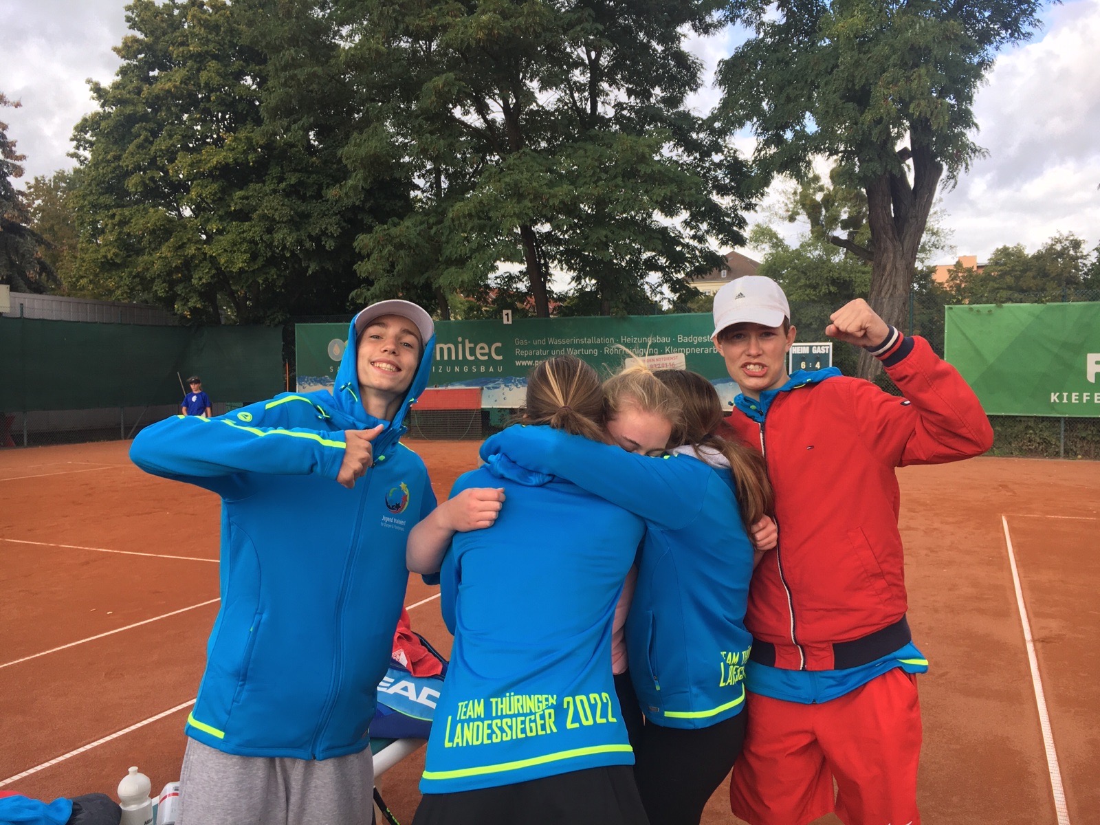 Tennis Teams im Bundesfinale mit Achtungserfolgen